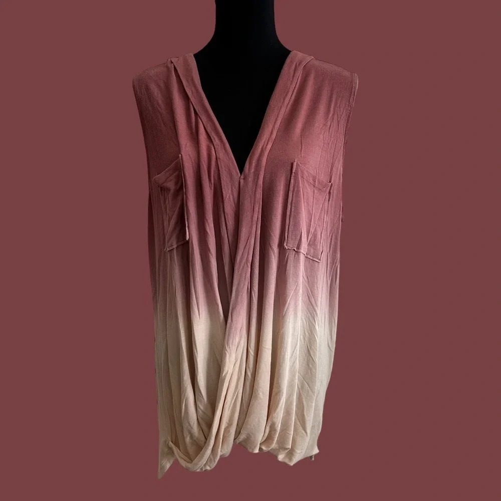NWT Venus Size 1X Rose Pink Ombre Dip Dye V Neck Tank Top Drapey stretchy Pocket